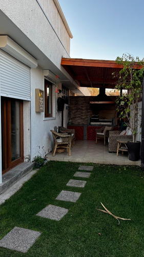 Arriendo Casa 3D Metro Hernando de Magallanes - Las Condes