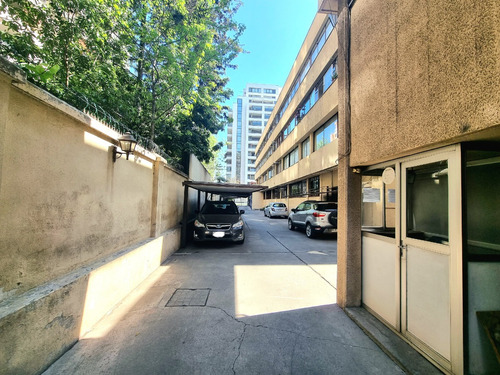 Arriendo Departamento 2D Metro Escuela Militar - Las Condes