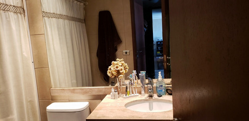 Arriendo Departamento 2D Alto Las Condes - Las Condes