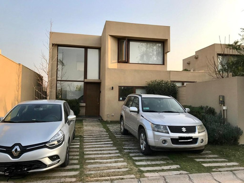 Arriendo Casa 3D Chicureo - Colina