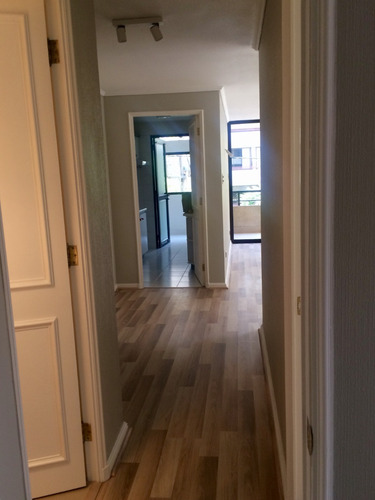 Arriendo Departamento 2D Centro Financiero - Las Condes