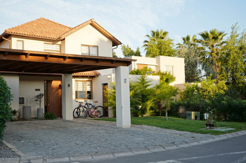 Arriendo Casa 3D Chicureo - Colina