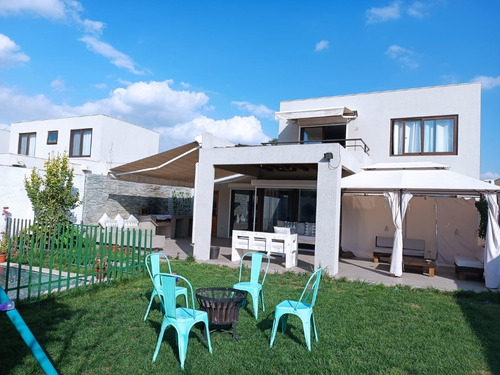 Arriendo Casa 3D Chicureo - Colina