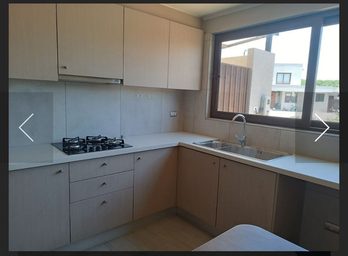 Arriendo Casa 3D Chicureo - Colina