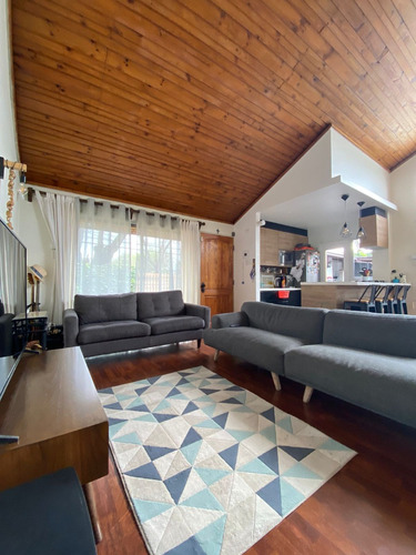 Arriendo Casa 3D Rotonda Atenas - Las Condes