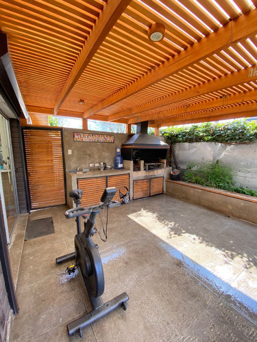 Arriendo Casa 3D Rotonda Atenas - Las Condes