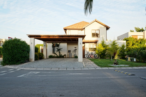 Arriendo Casa 3D Chicureo - Colina