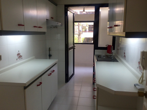 Arriendo Departamento 2D Centro Financiero - Las Condes